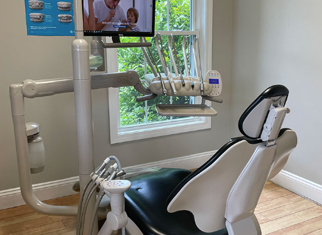 A photo of Deerfield Family Dentistry （Jobs at Dental assistant）# 2：