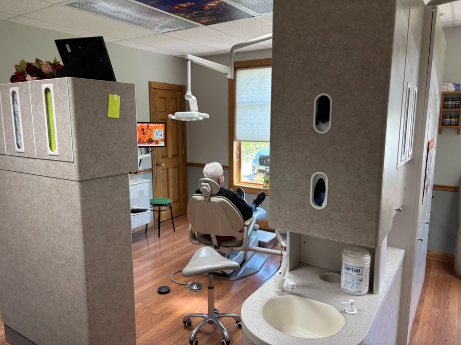 A photo of Anamosa Dental Associates（Jobs at Dental hygienist）# 4：