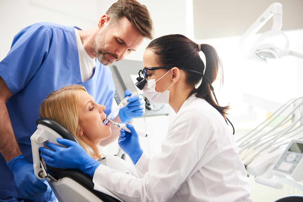 (Dental assistant job)Dentologie - 5255 N Clark St image:
