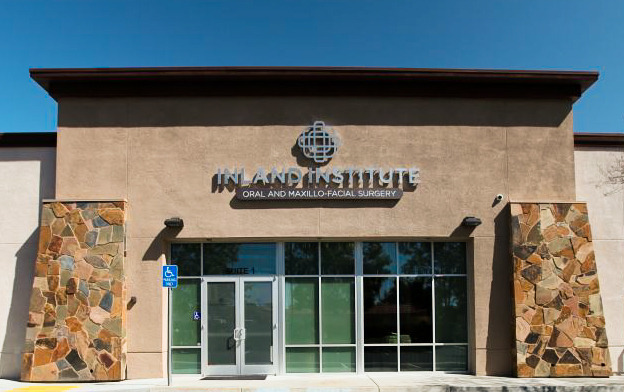 (Dental receptionist / admin job)Inland Institute image: