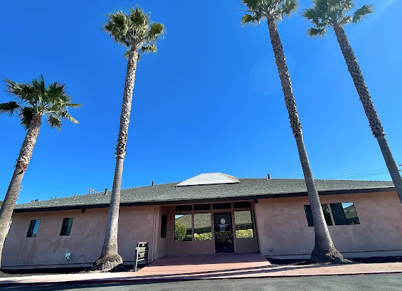 A photo of Cyrus K. Mozayan, DMD, MDS（Jobs at Dental assistant）# 2：