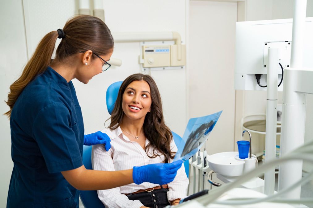 (Dental hygienist job)Downtown Dental image:
