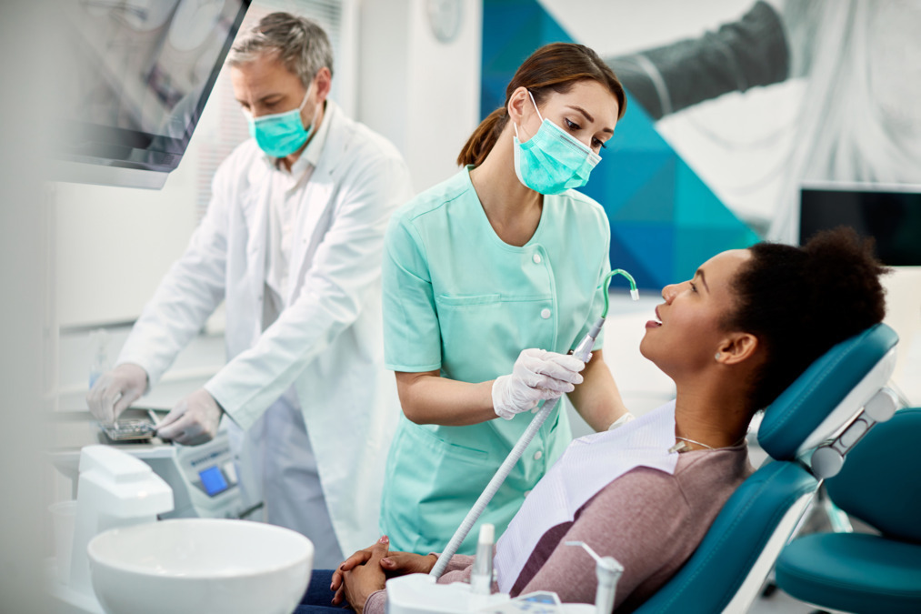 (Dental assistant job)Dentologie - 1900 Queen Anne Ave N image: