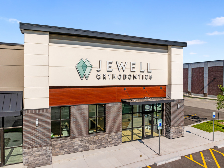 Jewell Orthodontics LLC image: 