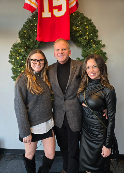 (Dental assistant job)Dennis C. Ayer, DDS, LLC image:Christmas 2024