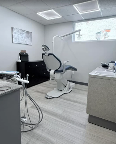 1 of Ravenna Dental image：