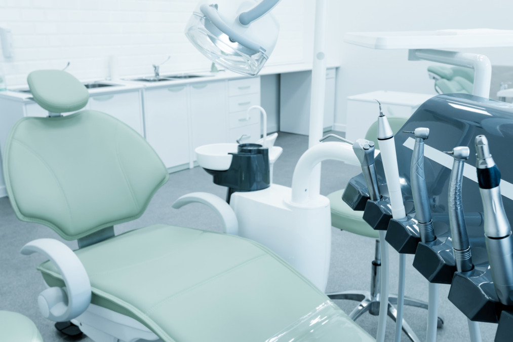 (Dentist job)Dentologie - 444 N Orleans St image: