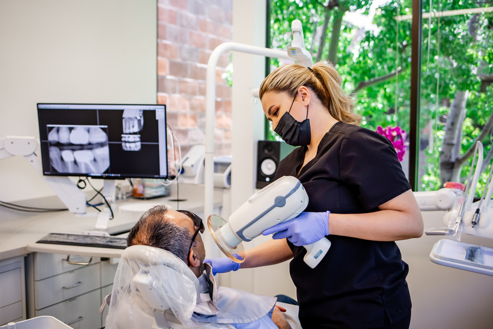 A photo of Laguna Niguel Smiles Dentistry（Jobs at Dental hygienist）# 4：