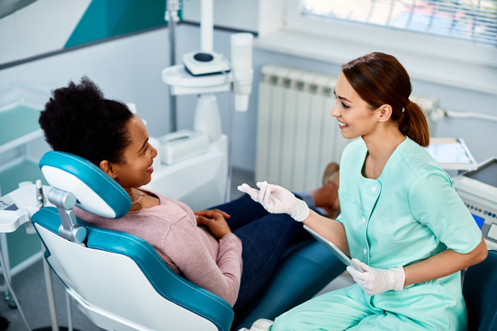 (Dentist job)Dentologie - 1900 Queen Anne Ave N image: