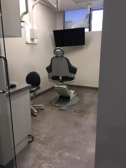 A photo of Solana Beach Smiles （Jobs at Dental assistant）# 6：