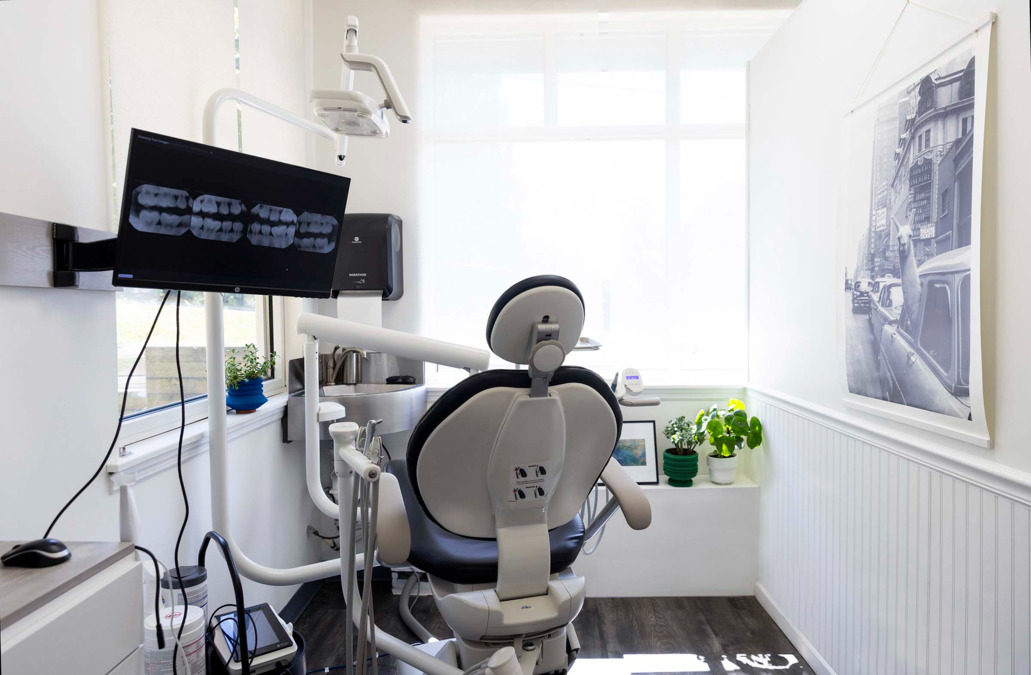 4 of 828 Dental image：