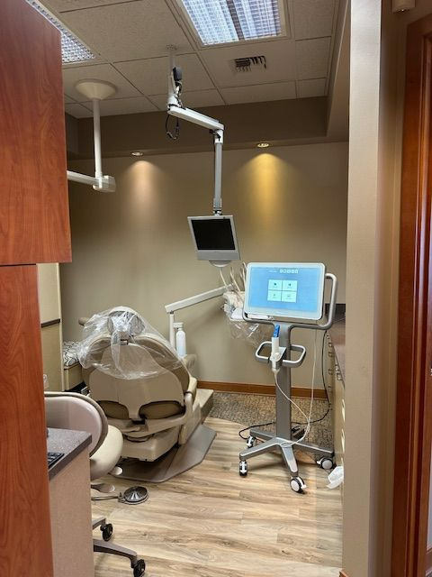 A photo of Wallace & Solhaug Family Dentistry（Jobs at Dental hygienist）# 4：