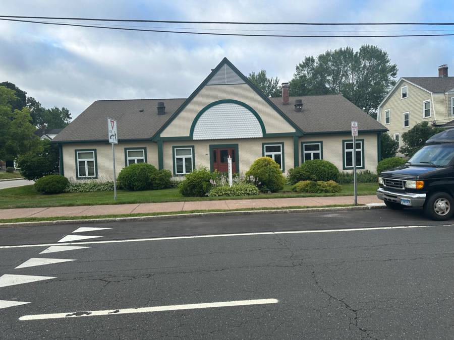 A photo of Tris J. Carta DMD（Jobs at Dental receptionist / admin）# 2：