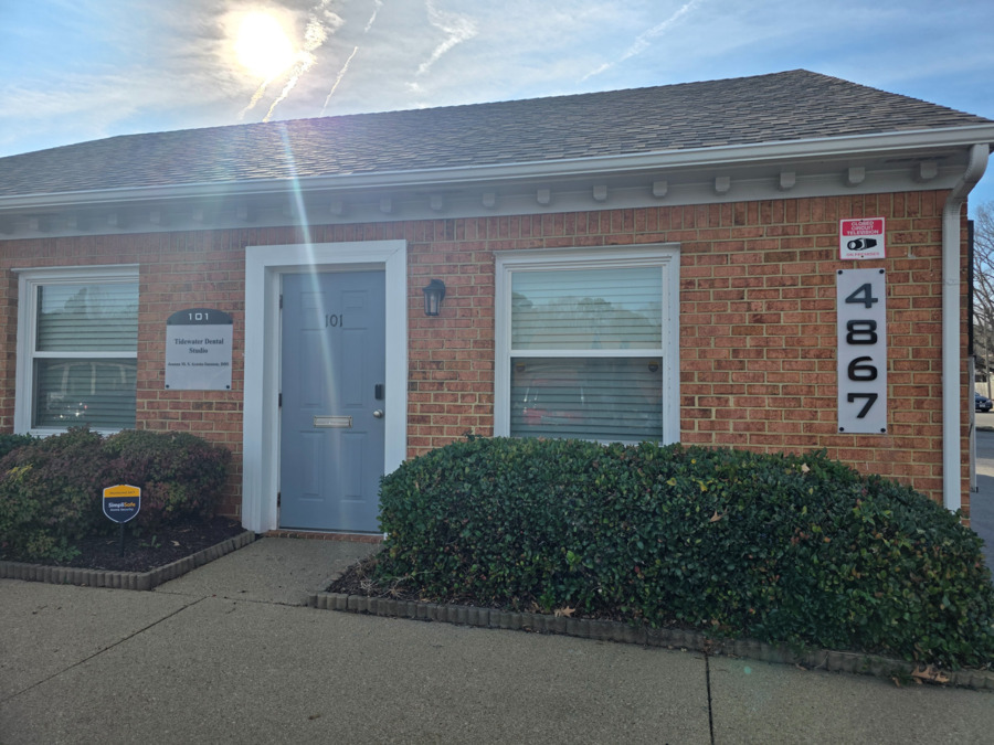 Dental hygienist position at Tidewater Dental Studio