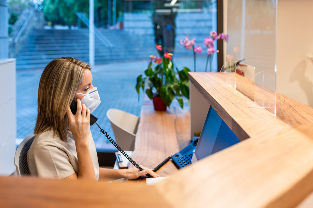 (Dental receptionist / admin job)Dentologie - 124 Westlake Ave N image: